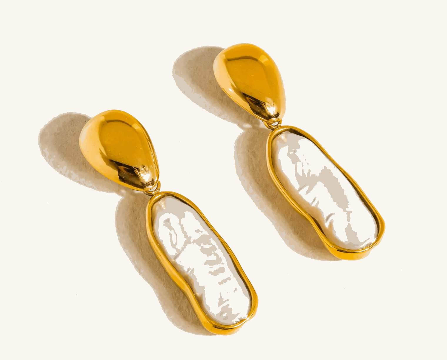 River Earrings - White Flamingo