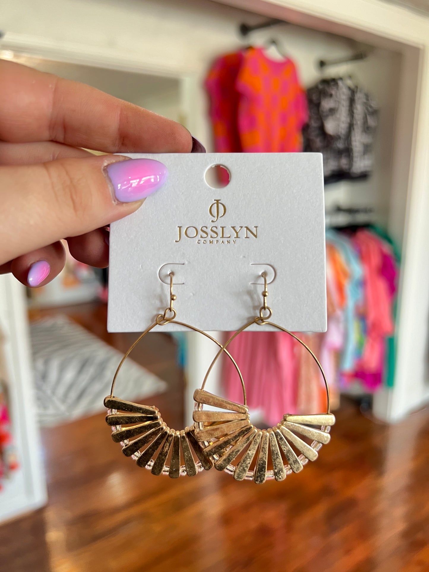 WORN GOLD FAN WIRE HOOP EARRING