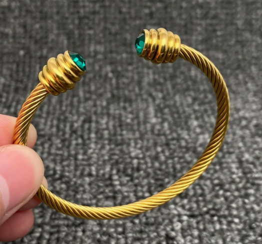 Noel Bangle Emerald