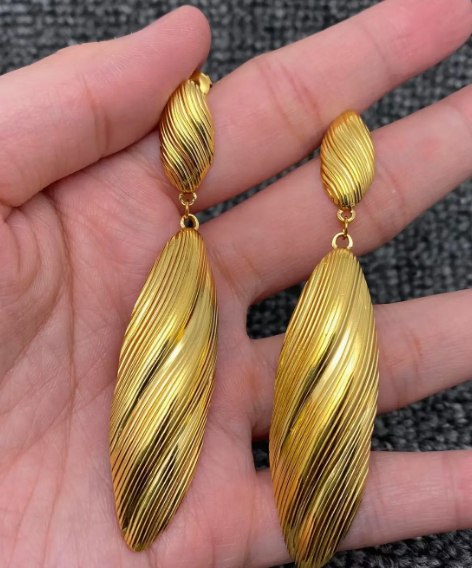 Toya Earrings